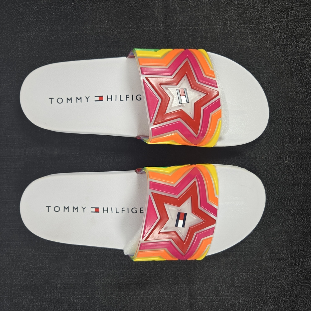 Tommy Hilfiger TH Shore Deweller Sz 7M Stock # TH100680C NEW with Box